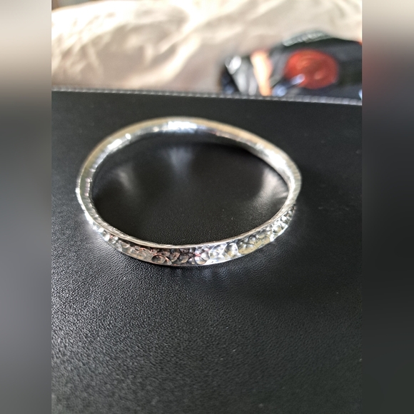 "House of Bangles" Mexico Sterling Silver Hand Crafted Hammered Bangle Bracelet - Picture 6 of 12
